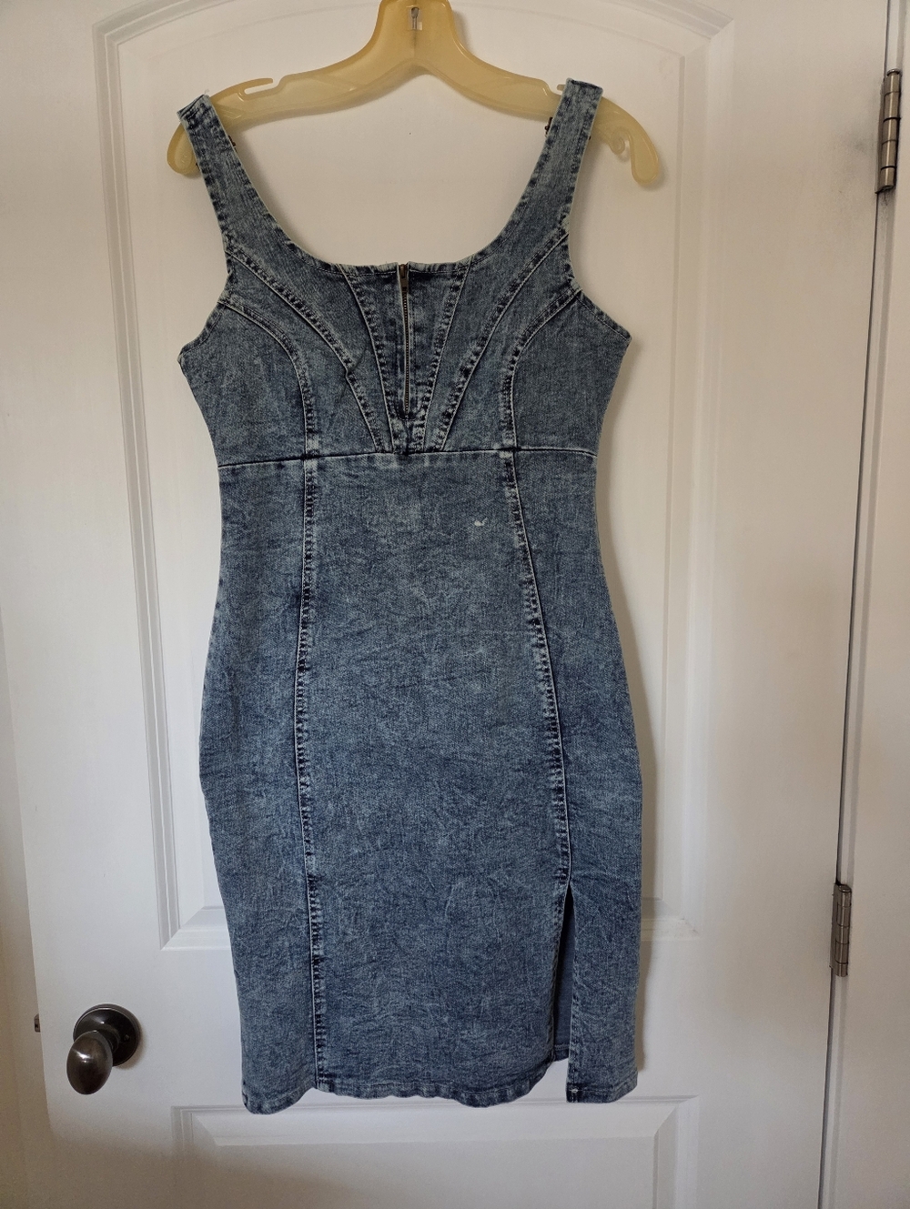 Sexy Denim Sheath Dress with Front Zip Detail Sz S/4